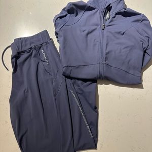 ALPHALETE JOGGER SET